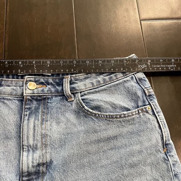 Zara High Rise Wide Leg Jeans Light Wash Distressed Women's Size 12 - Picture 5 of 6